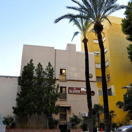 Hostal El Jardin Benidorm Exteriör bild