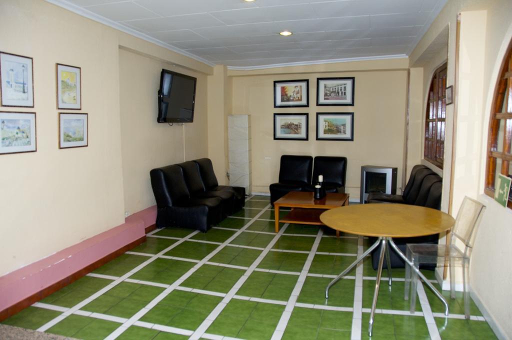 Hostal El Jardin Benidorm Exteriör bild