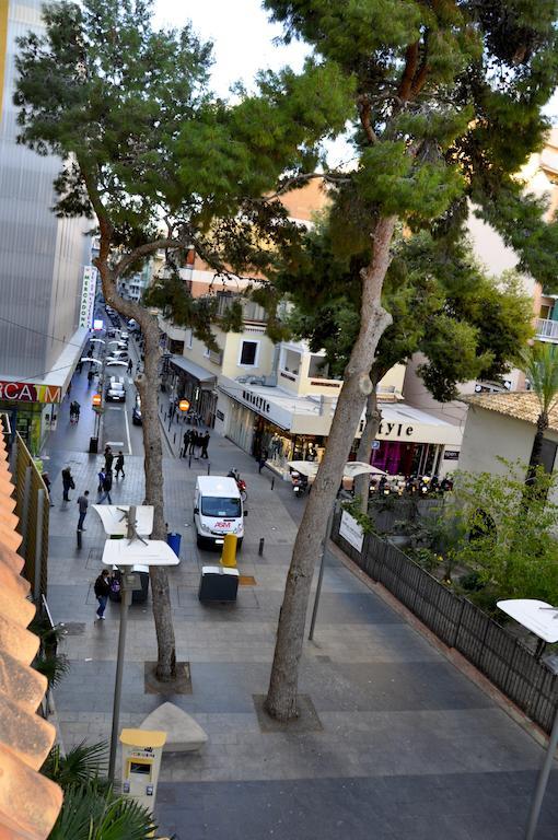 Hostal El Jardin Benidorm Exteriör bild