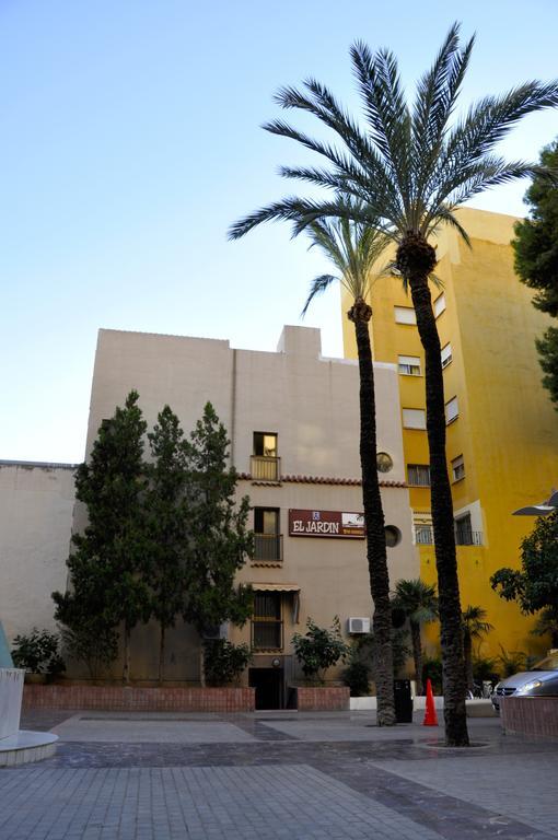 Hostal El Jardin Benidorm Exteriör bild